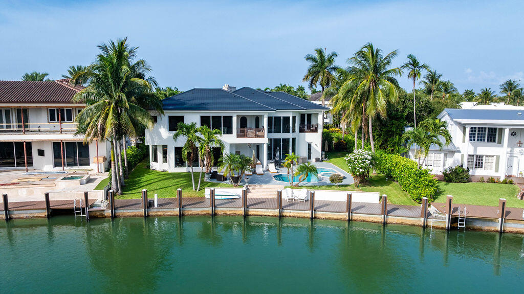 2530 NE 31st Lighthouse Point, FL 33064