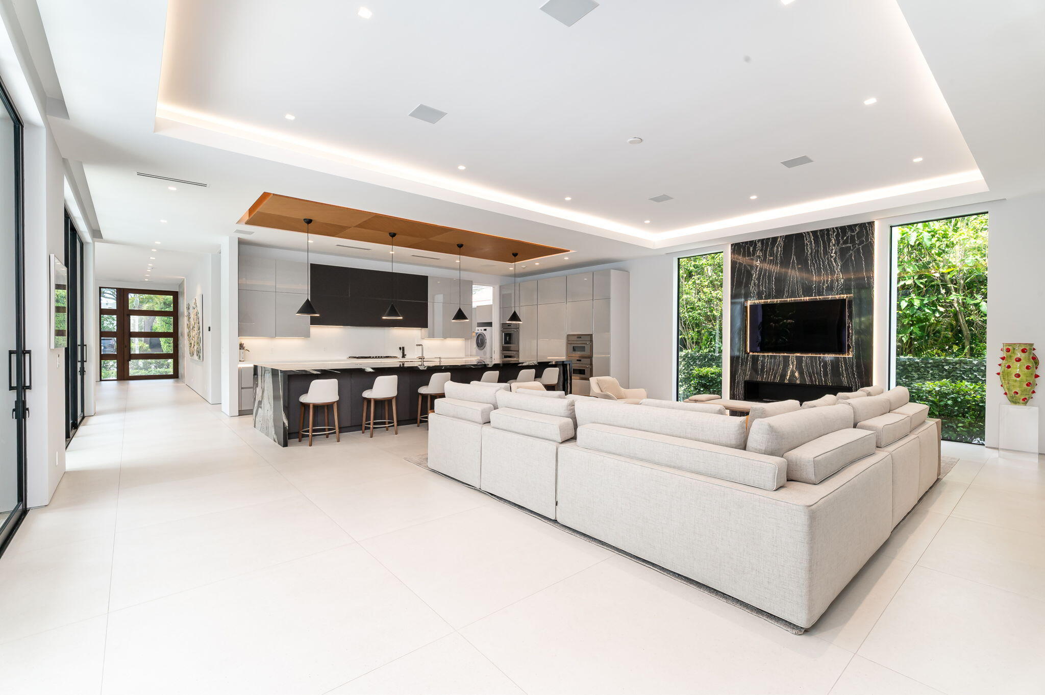 141 Cortez West Palm Beach, FL 33405