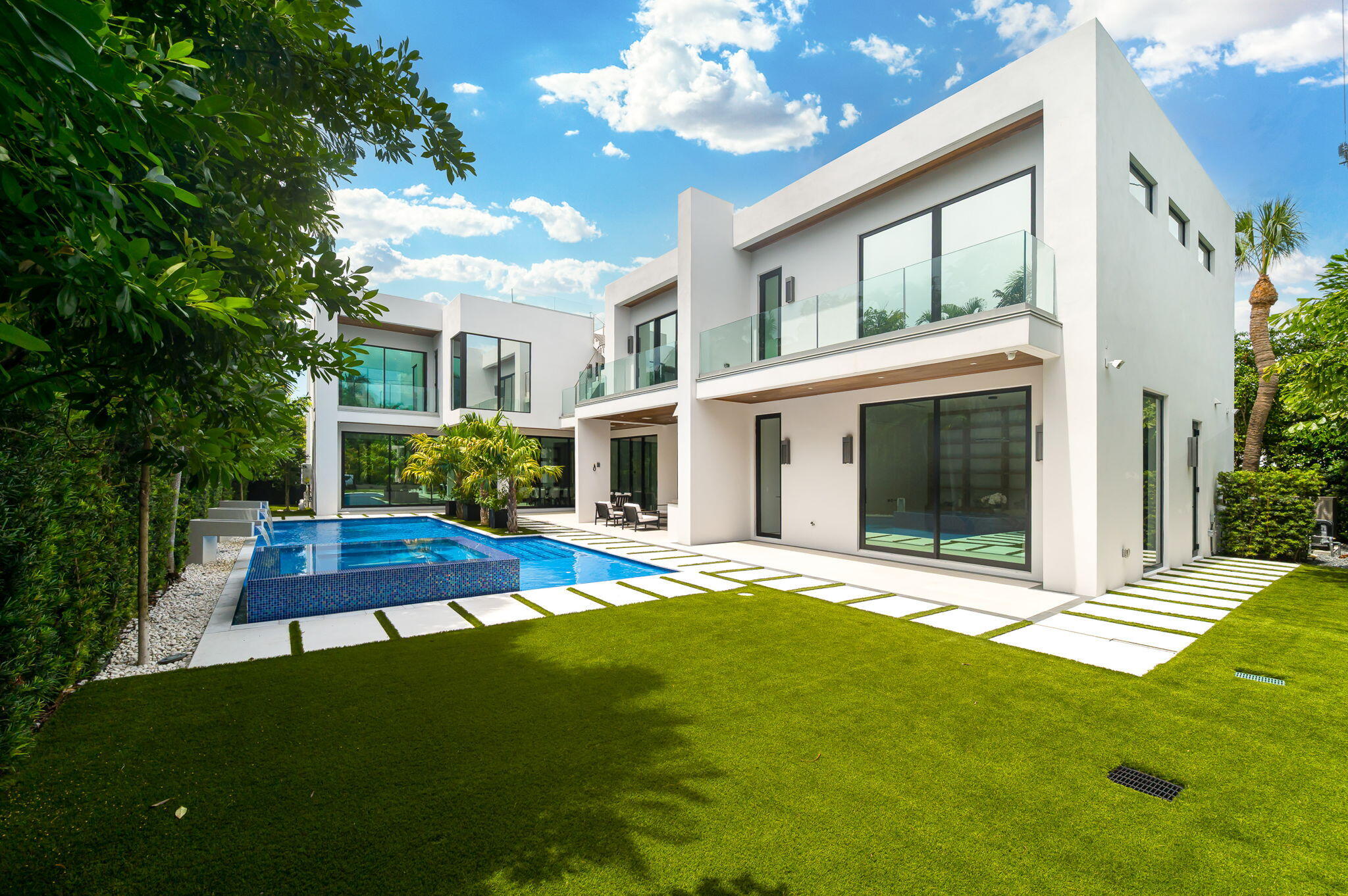 141 Cortez West Palm Beach, FL 33405