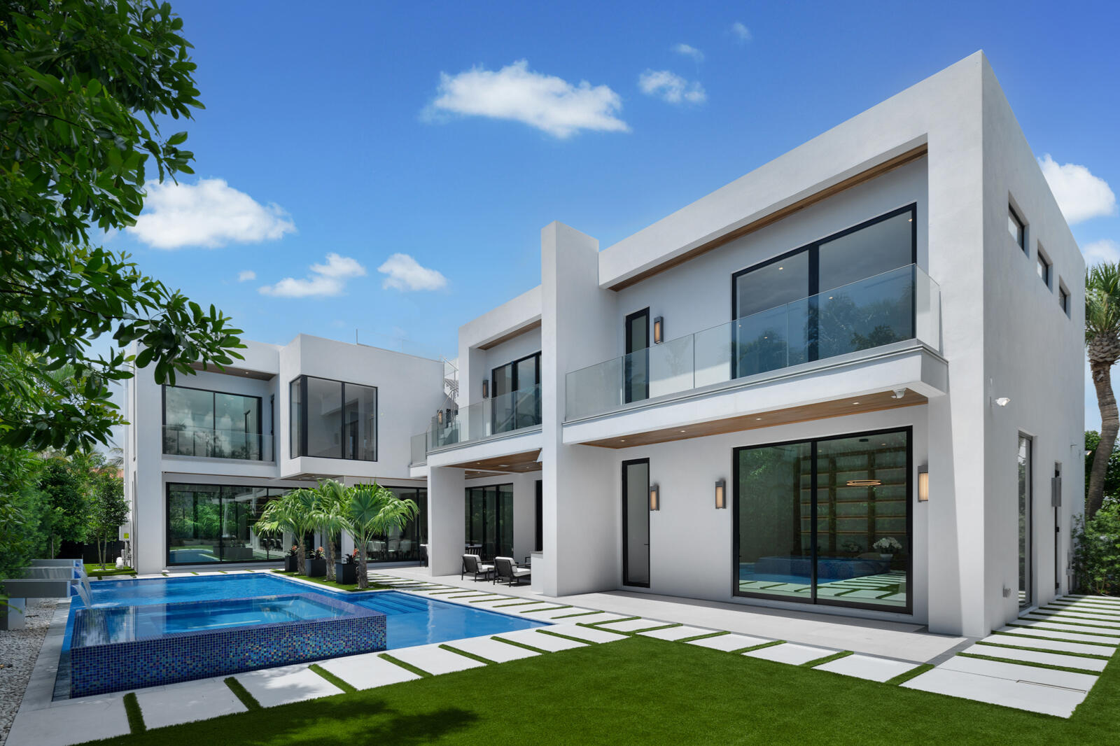 141 Cortez West Palm Beach, FL 33405