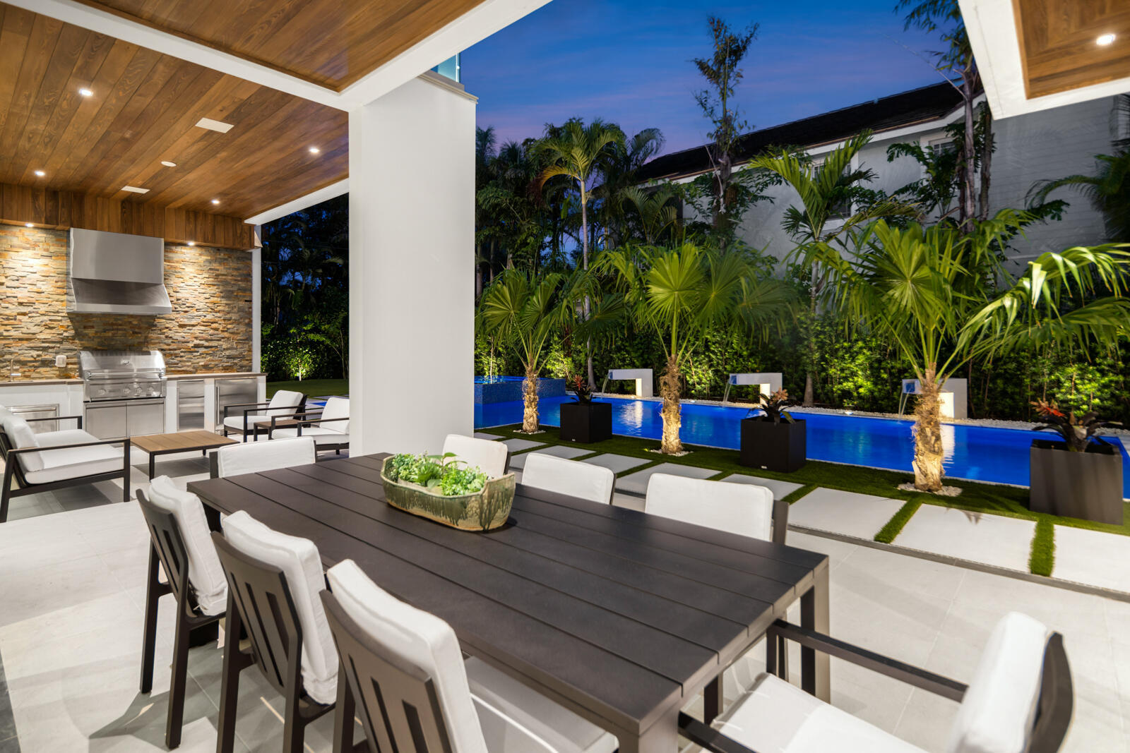 141 Cortez West Palm Beach, FL 33405