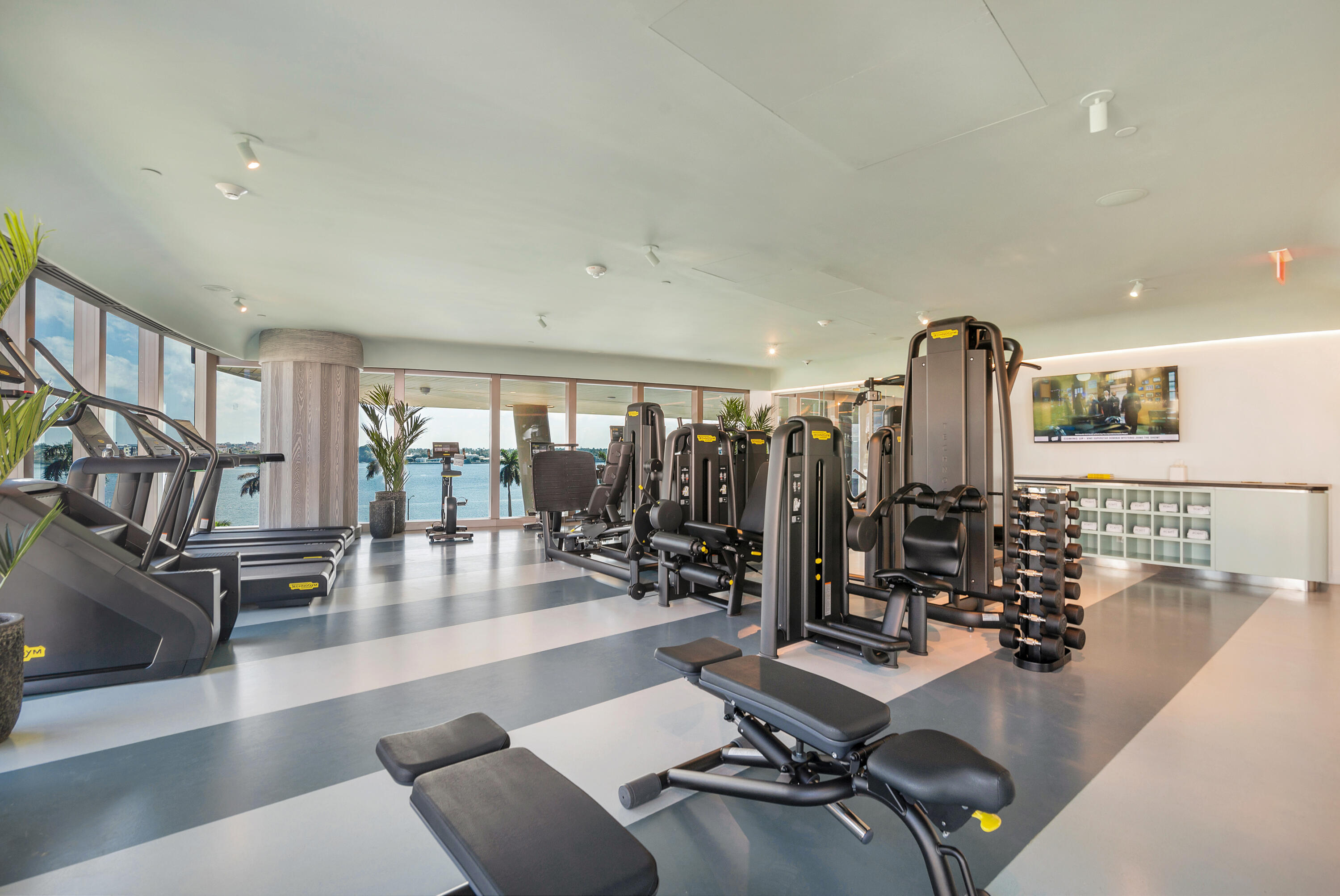1333 S Flagler #402 West Palm Beach, FL 33401