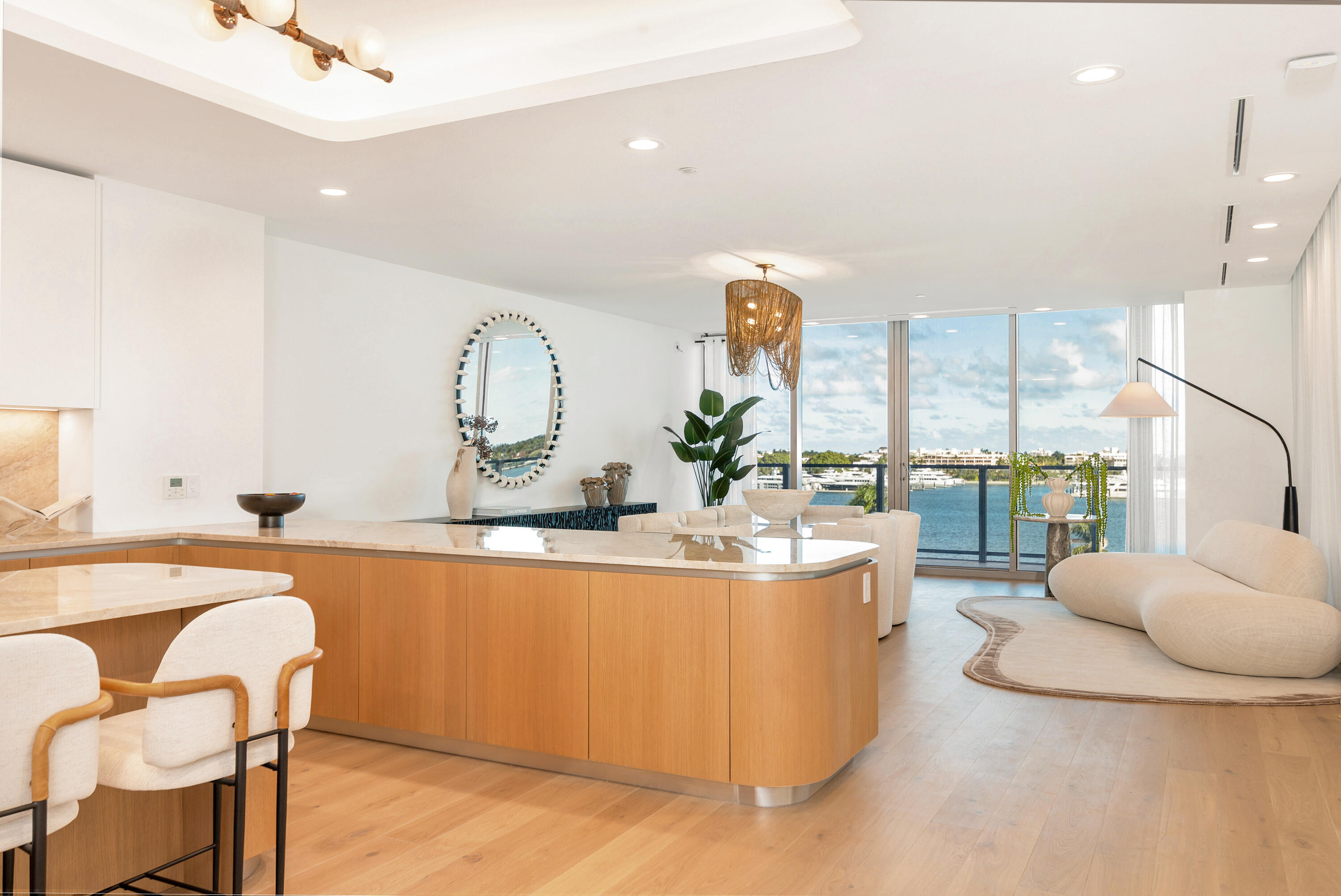 1333 S Flagler #402 West Palm Beach, FL 33401