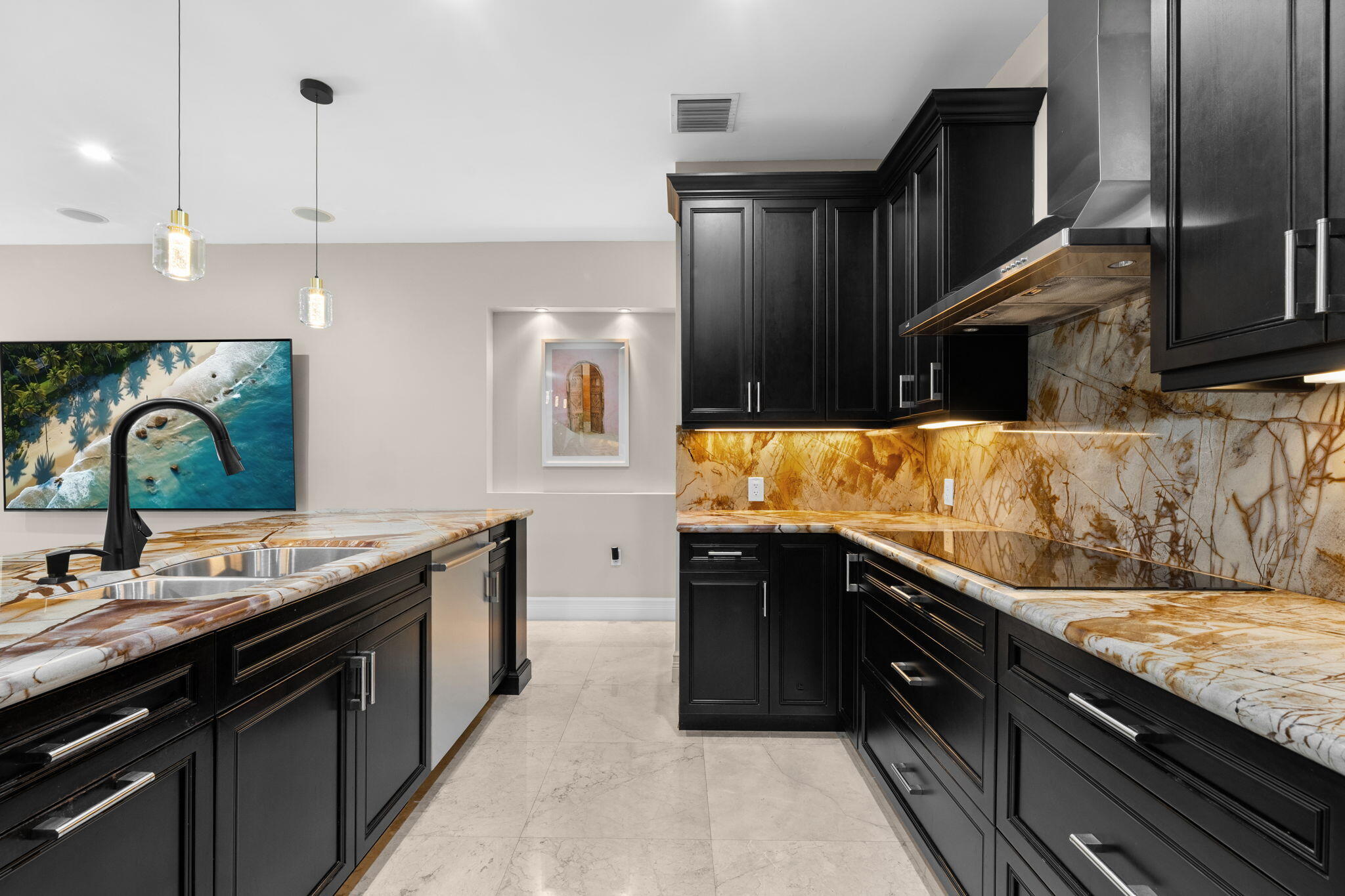 901 SE 6th St Fort Lauderdale, FL 33301