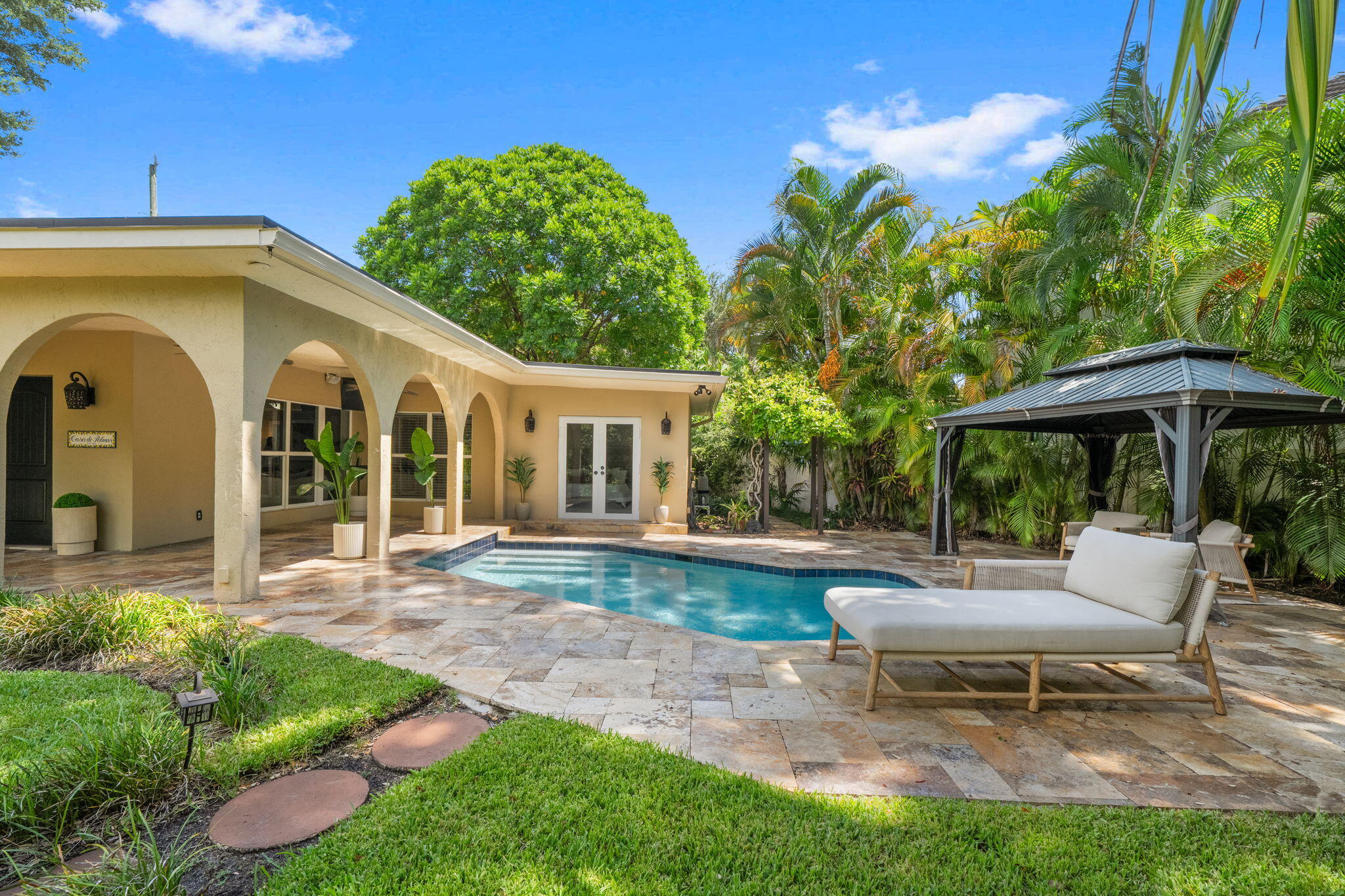 901 SE 6th St Fort Lauderdale, FL 33301