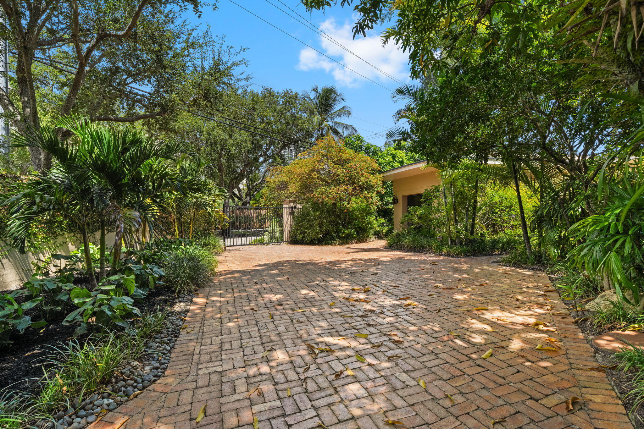 901 SE 6th St Fort Lauderdale, FL 33301