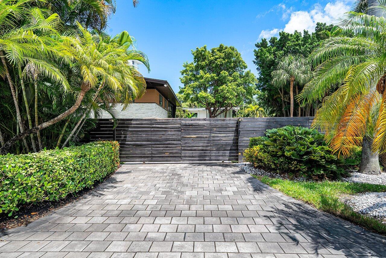 2601 NE 8th St Fort Lauderdale, FL 33304