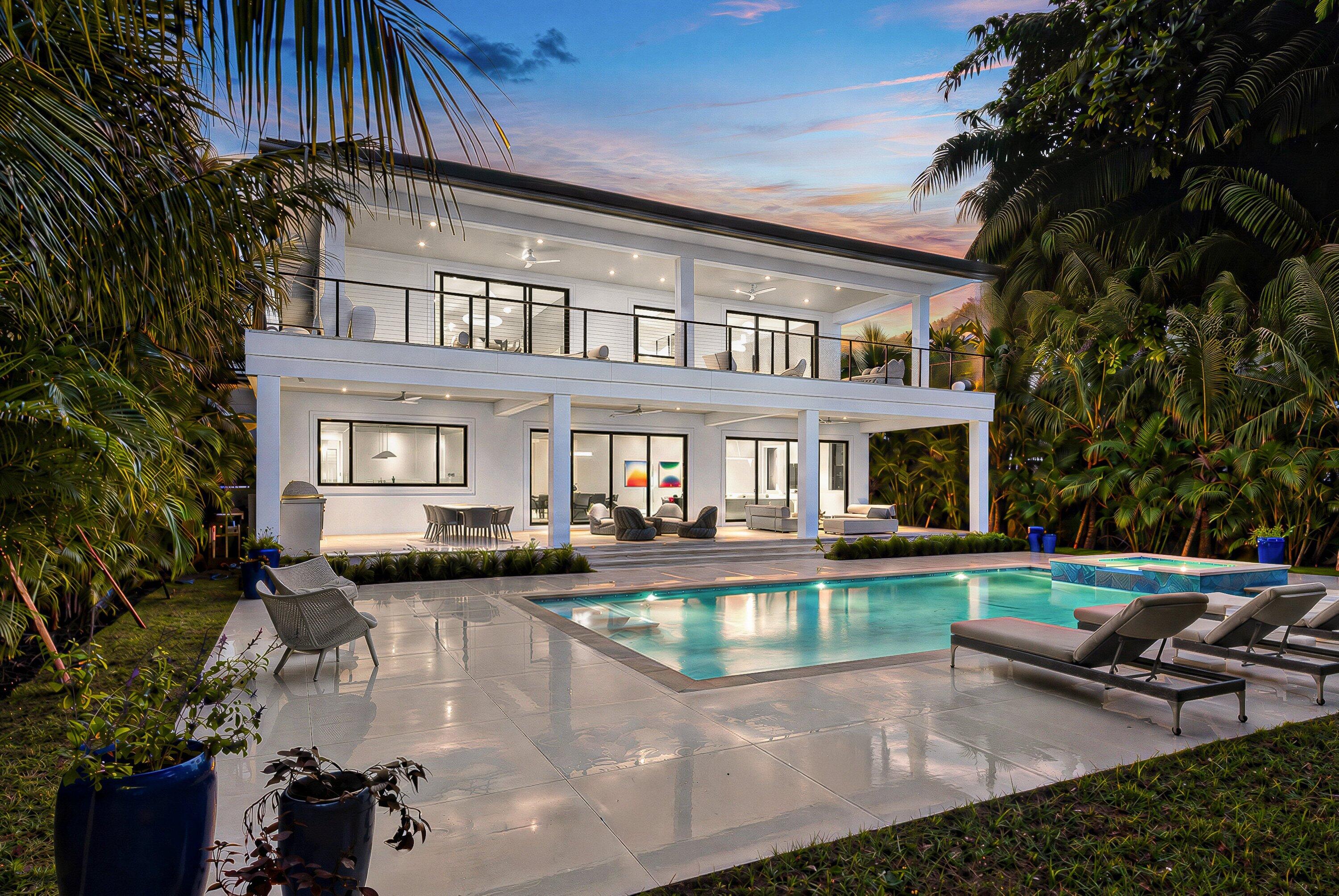 145 Alhambra Pl West Palm Beach, FL 33405