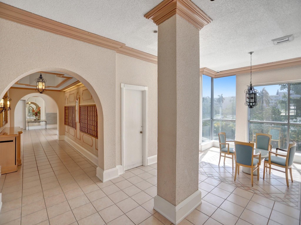 image Del Prado Condo51