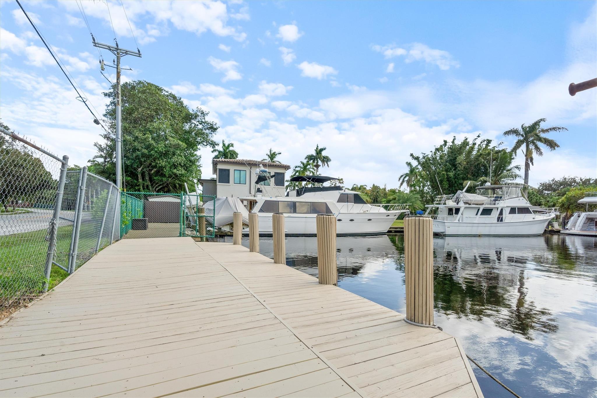 2211 SW 27th Ter,Fort Lauderdale, FL 33312