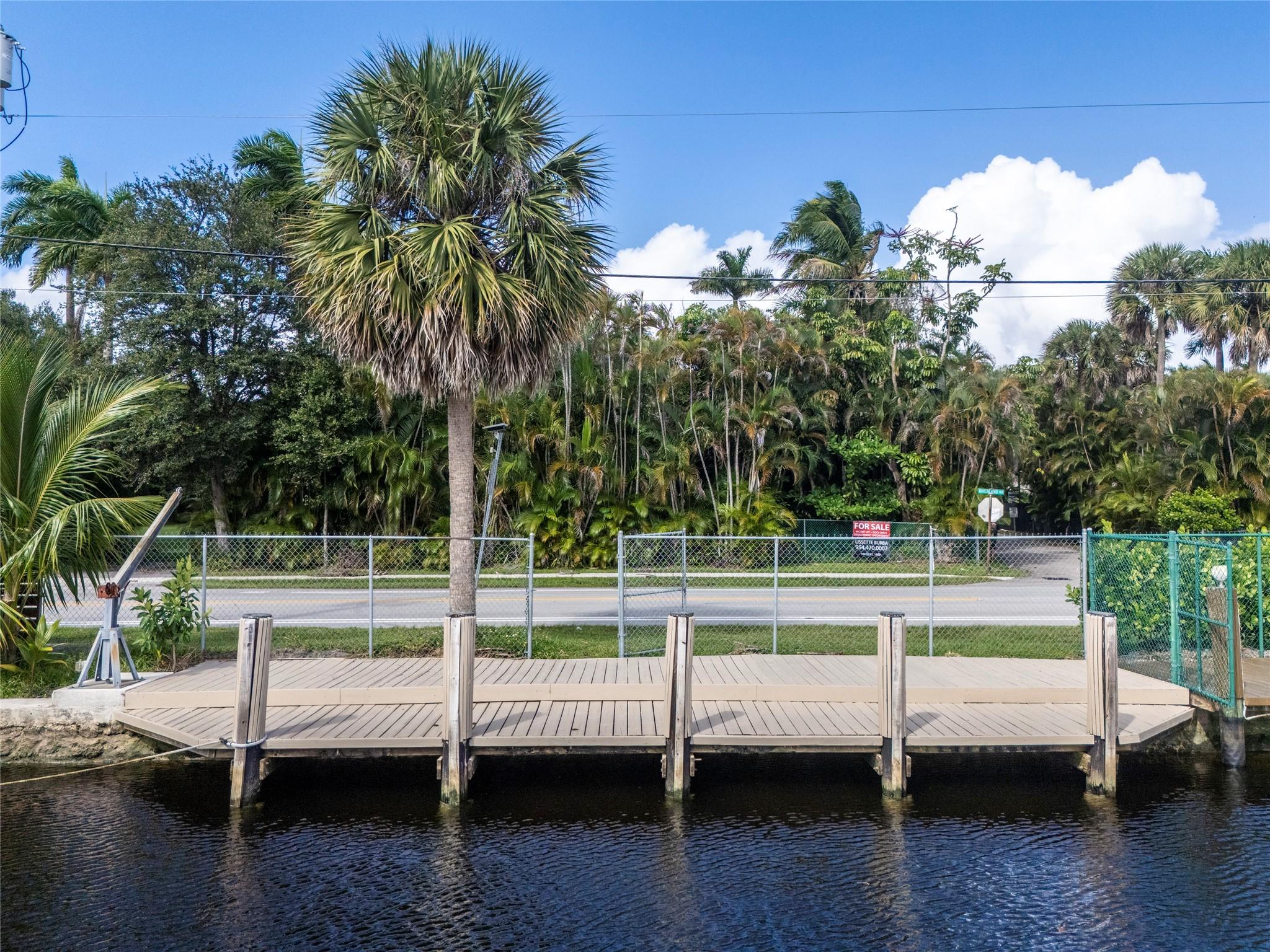 2211 SW 27th Ter,Fort Lauderdale, FL 33312