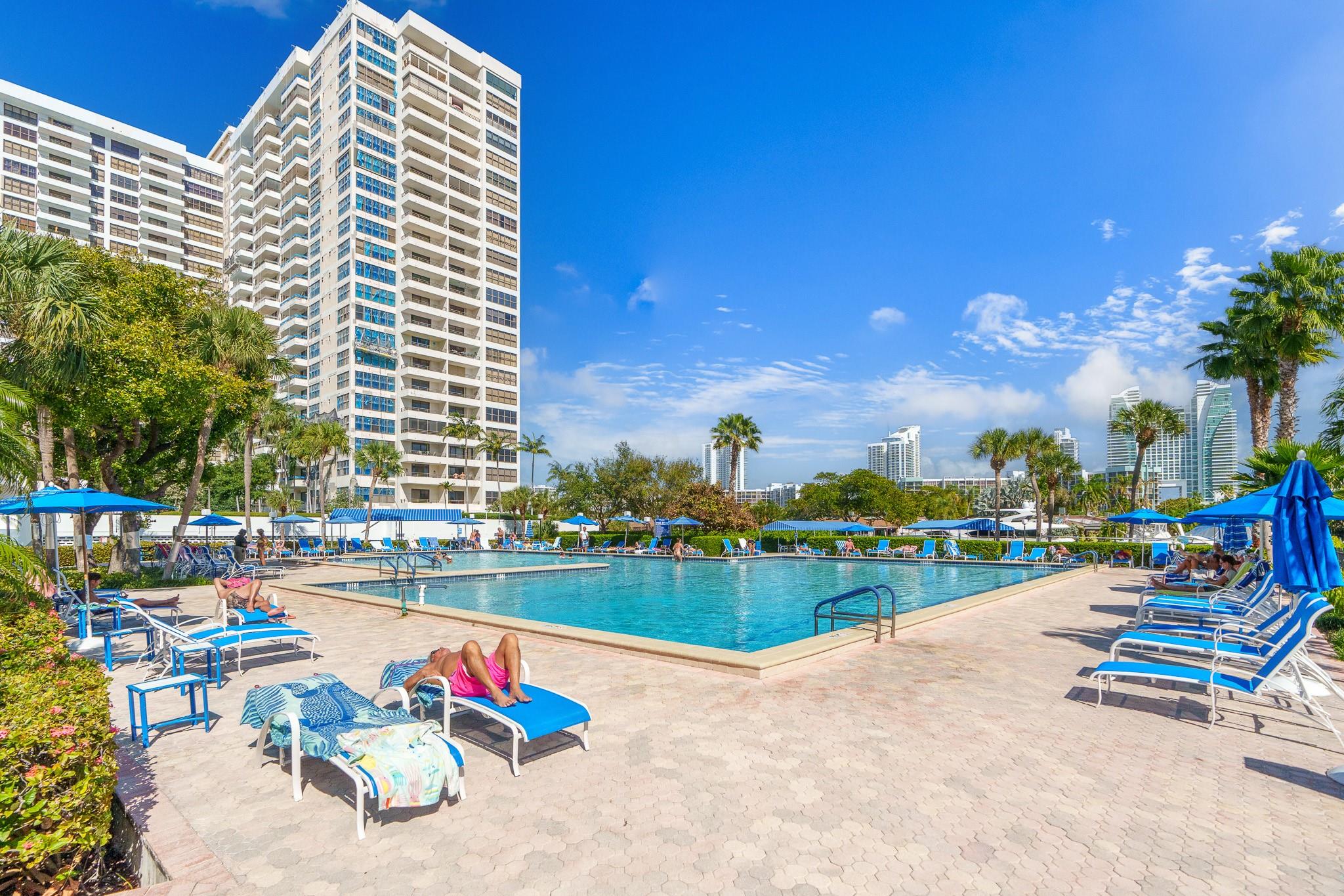 600 Three Iss Blvd #1209