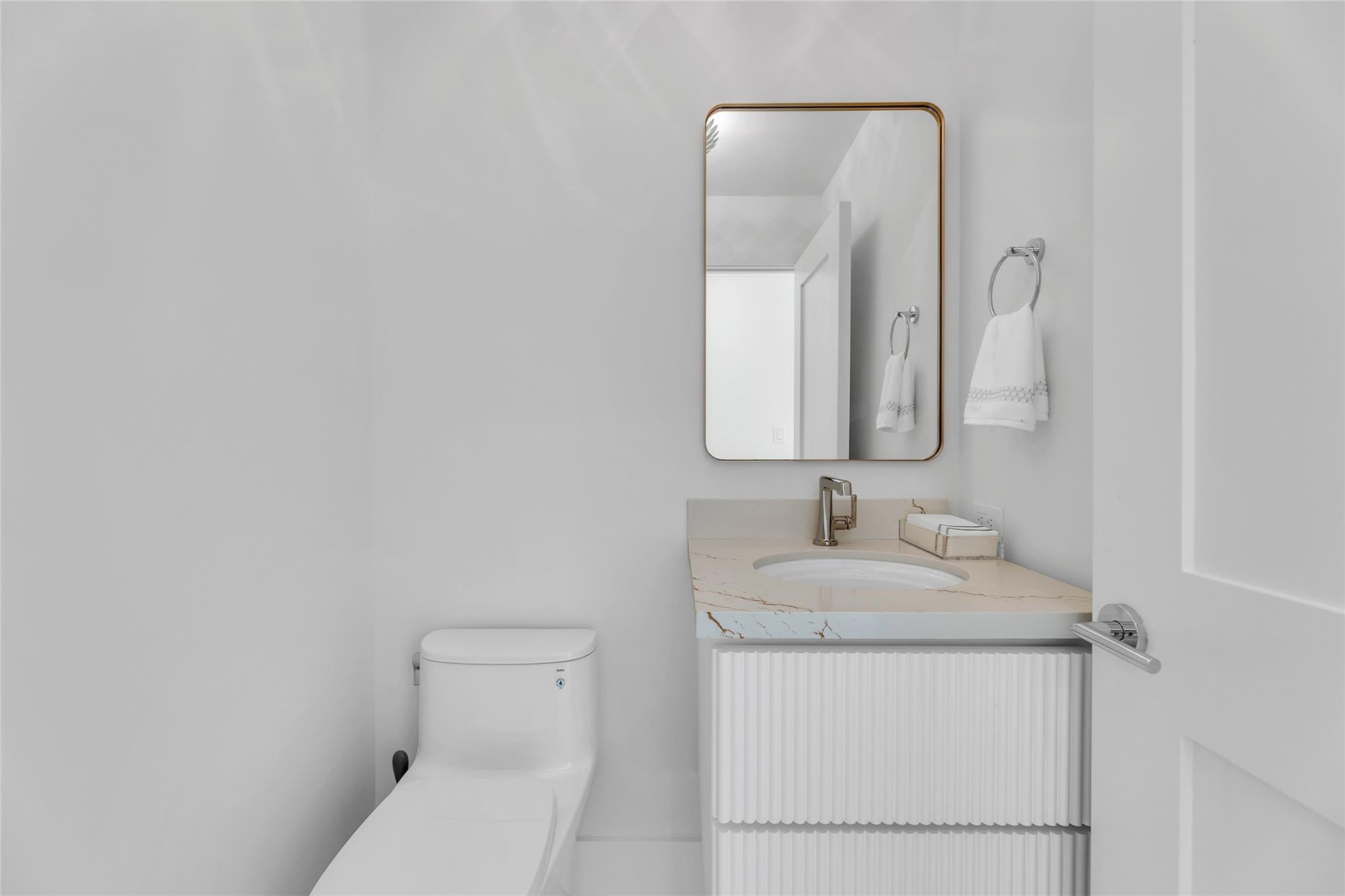 2008 Admirals Way Fort Lauderdale, FL 33316