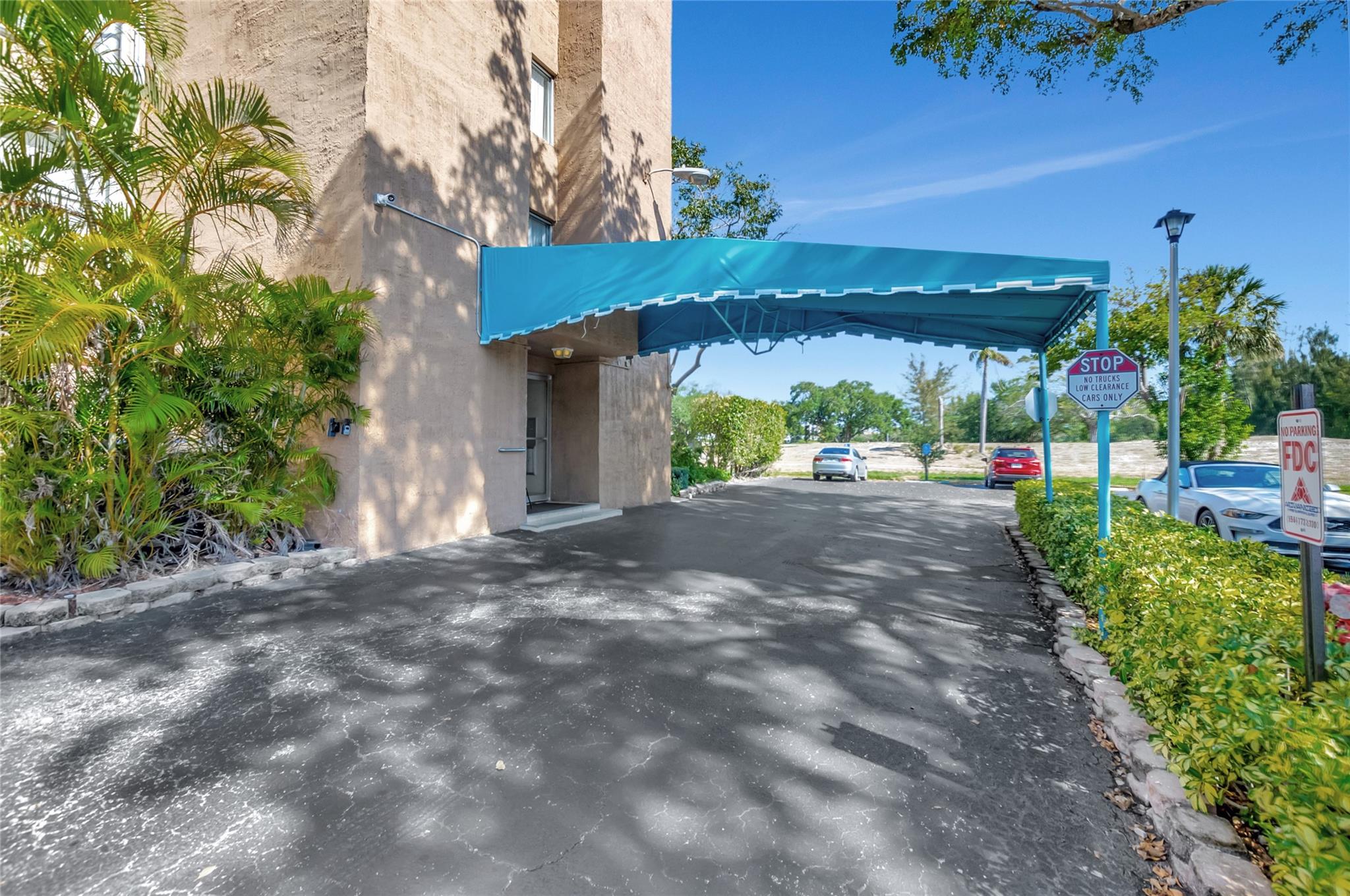 5260 NW 2nd Ave #504