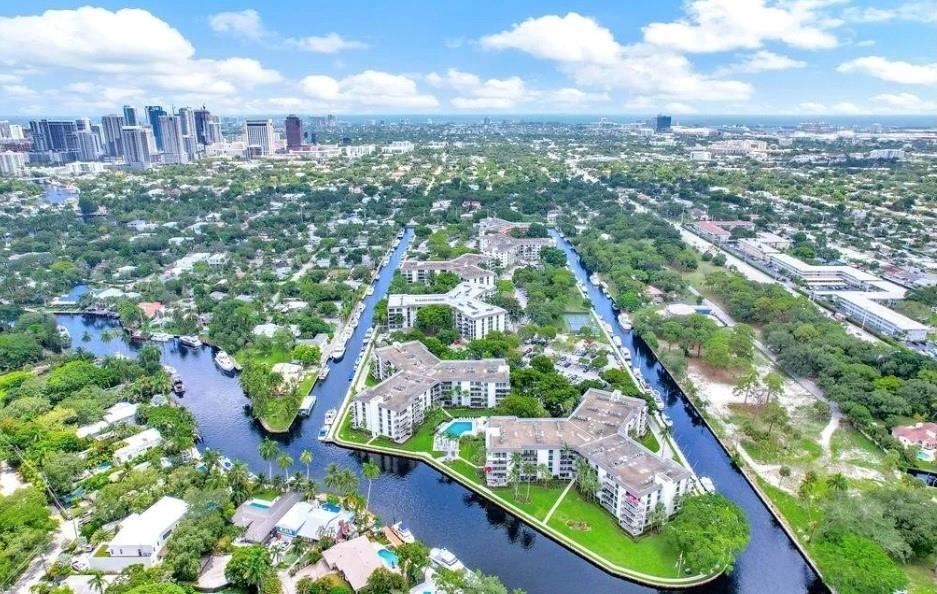 1000 River Reach Dr #311