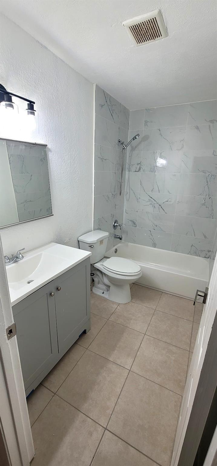 5814 NW 21st St #38E,Fort Lauderdale, FL 33313