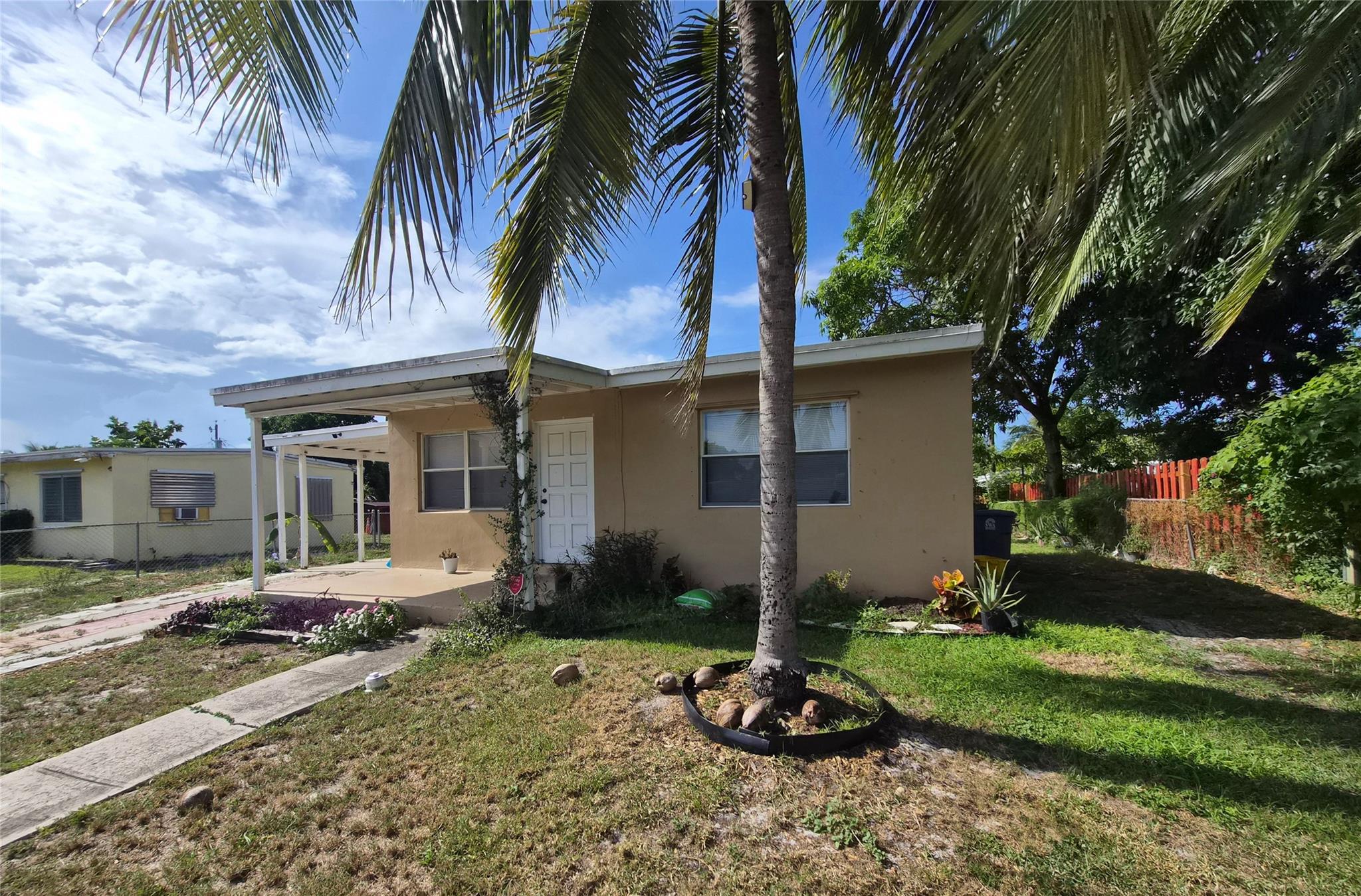 521 Oleander Rd