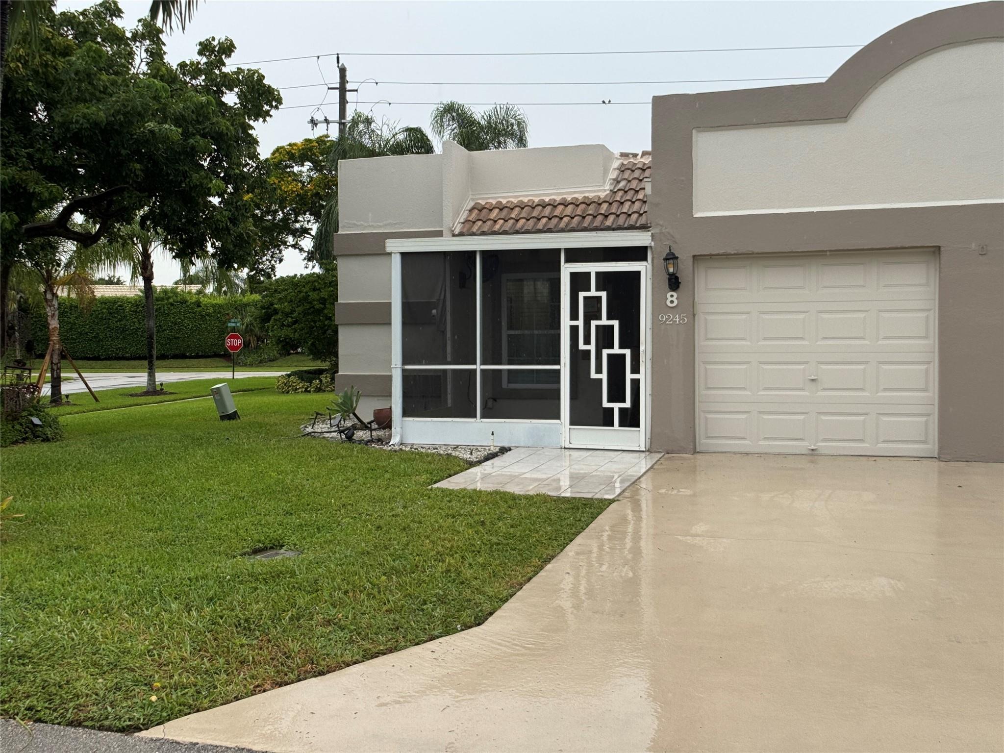9245 Flynn Cir #8