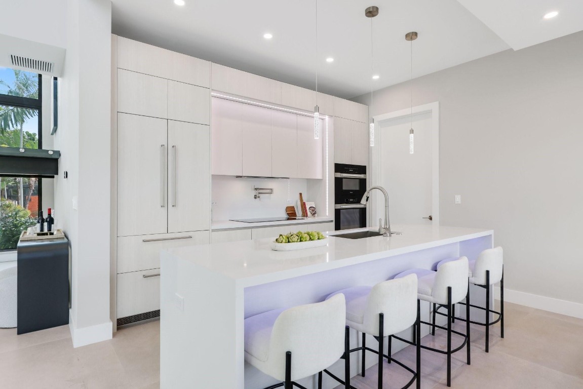 2015 NE 4th Ave Wilton Manors, FL 33305