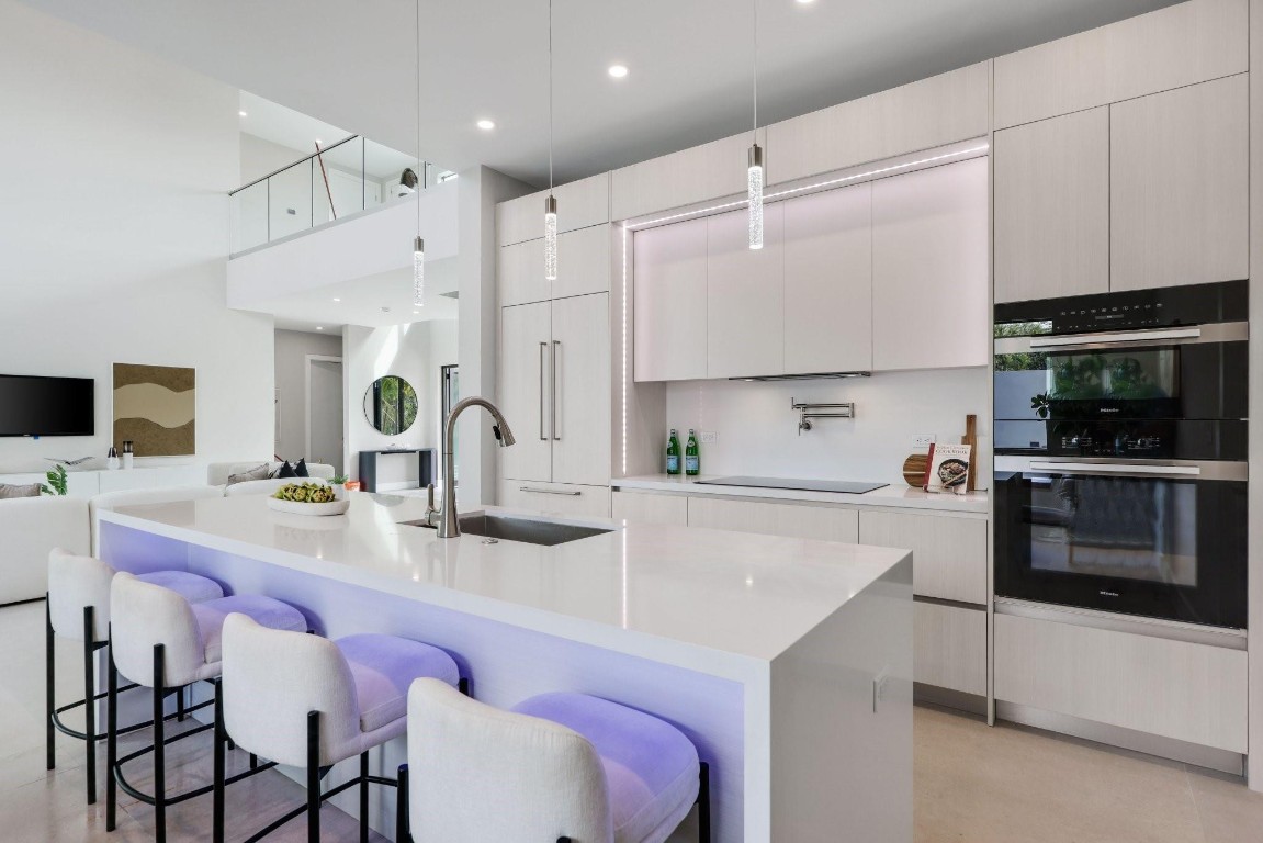 2015 NE 4th Ave Wilton Manors, FL 33305