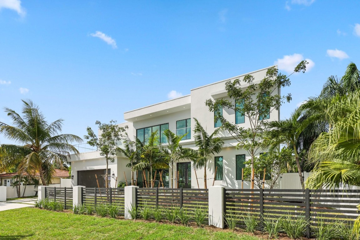 2015 NE 4th Ave Wilton Manors, FL 33305