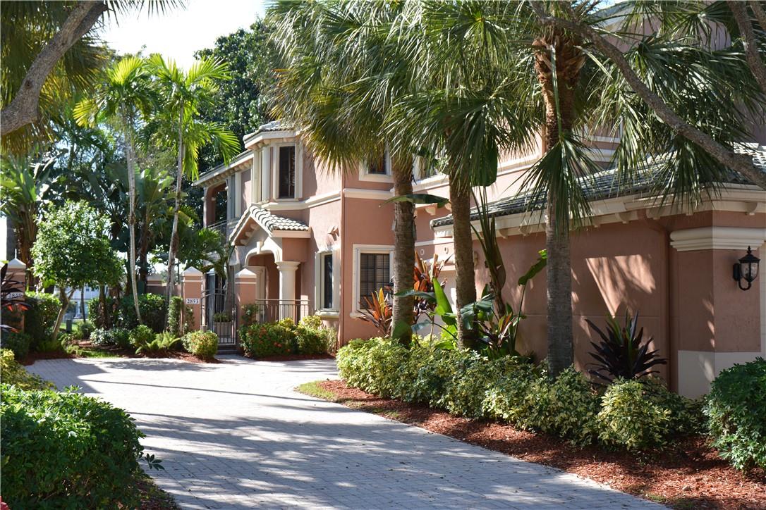 2853 Kinsington Cir #17-1 Weston, FL 33332