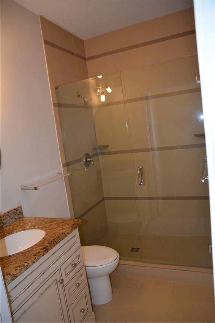 2853 Kinsington Cir #17-1 Weston, FL 33332