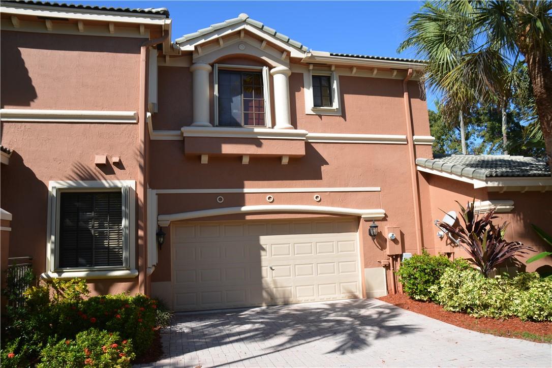 2853 Kinsington Cir #17-1 Weston, FL 33332