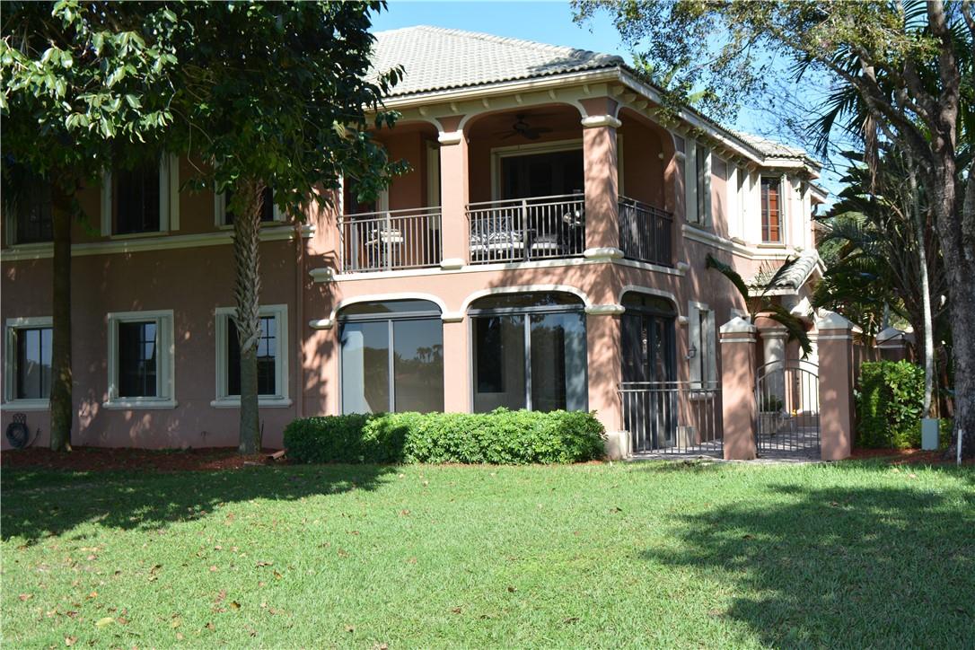 2853 Kinsington Cir #17-1 Weston, FL 33332