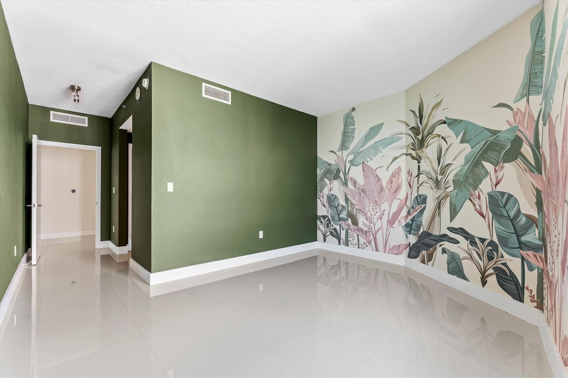 image Quantum on the Bay15