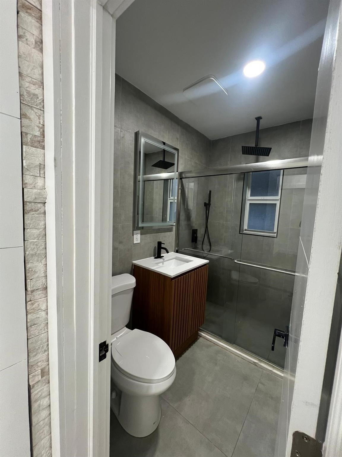 1436 NE 1st Ave Fort Lauderdale, FL 33304