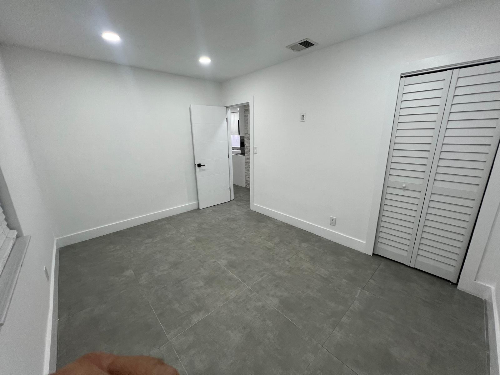 1436 NE 1st Ave Fort Lauderdale, FL 33304