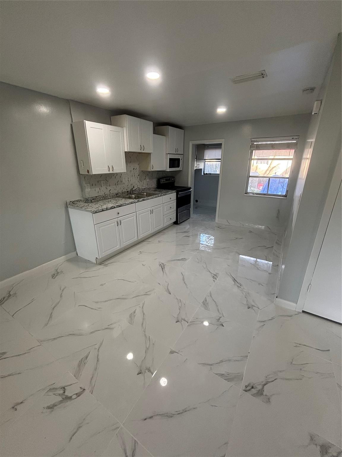 268 NE 41st