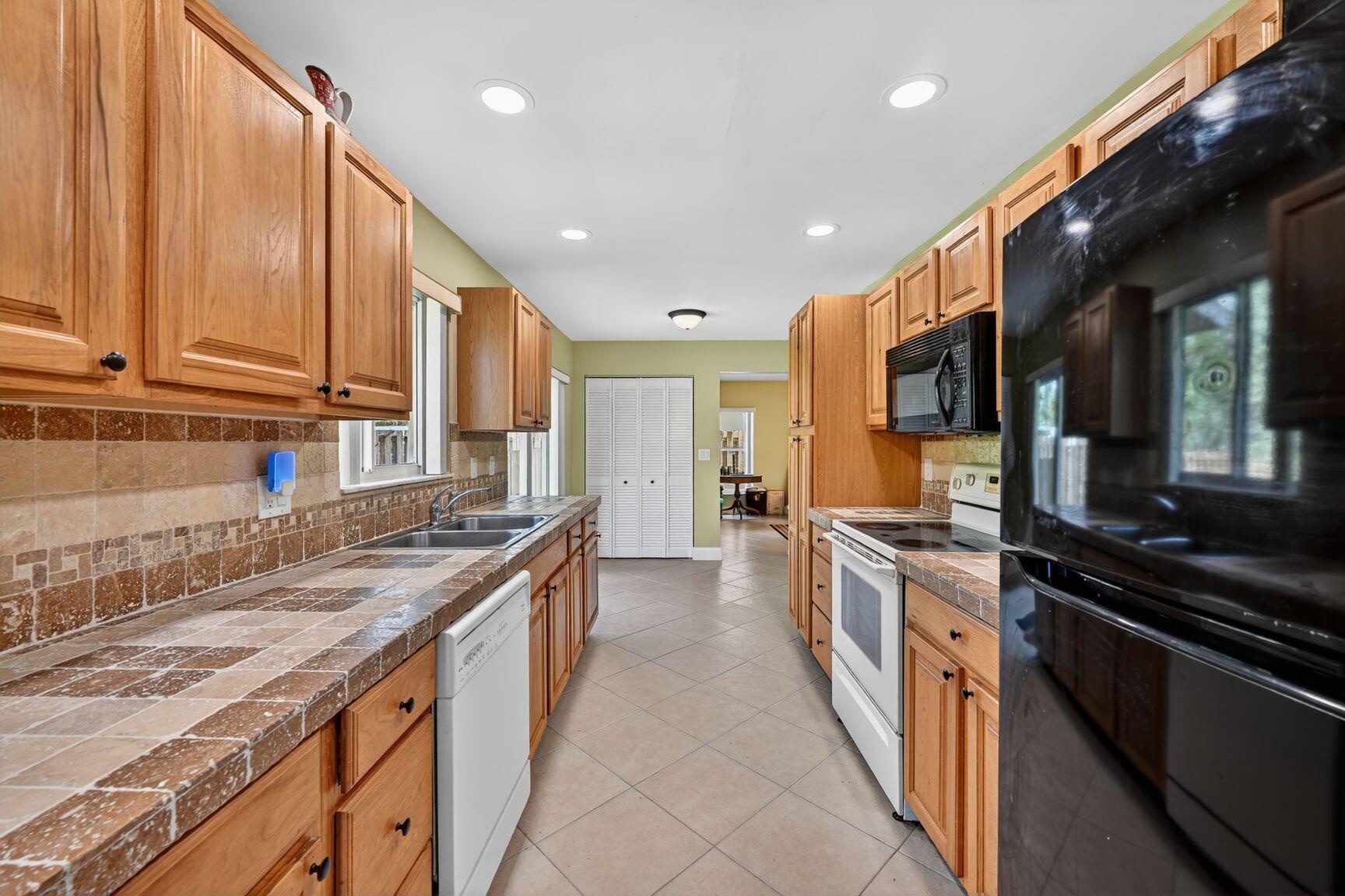 12541 SW 10th Ct Davie, FL 33325