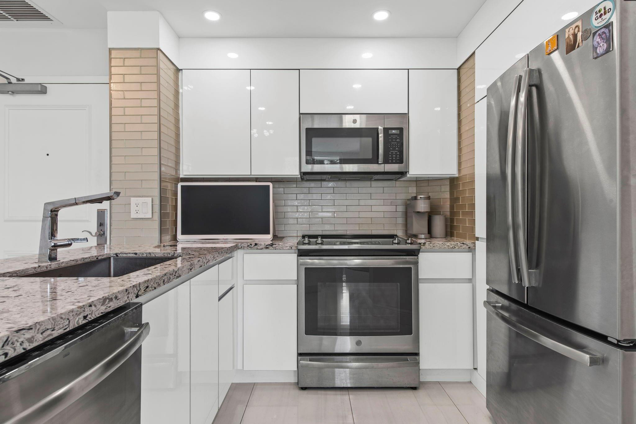 347 N New Riv #310 Fort Lauderdale, FL 33301