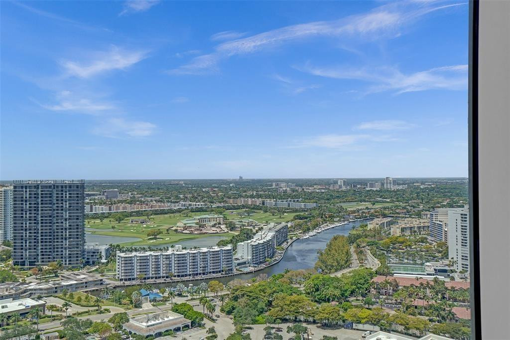 image Beachwalk Condominium1