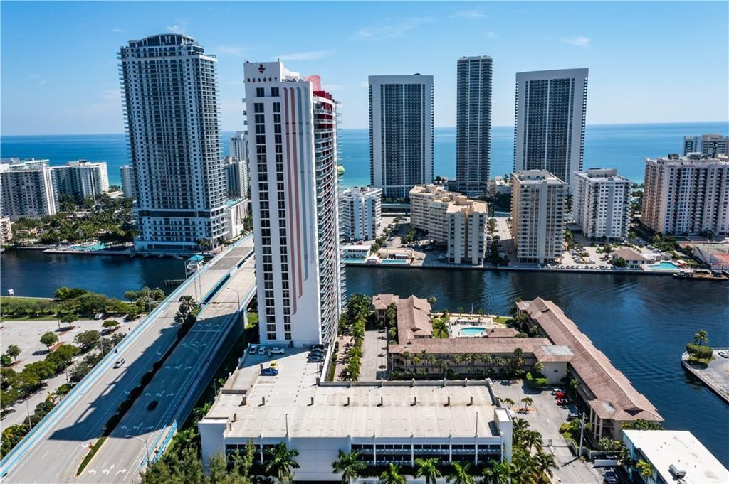 image Beachwalk Condominium27