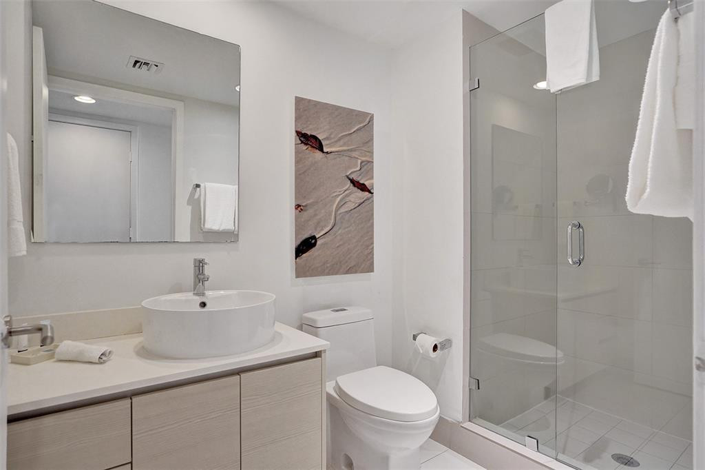 image Beachwalk Condominium3