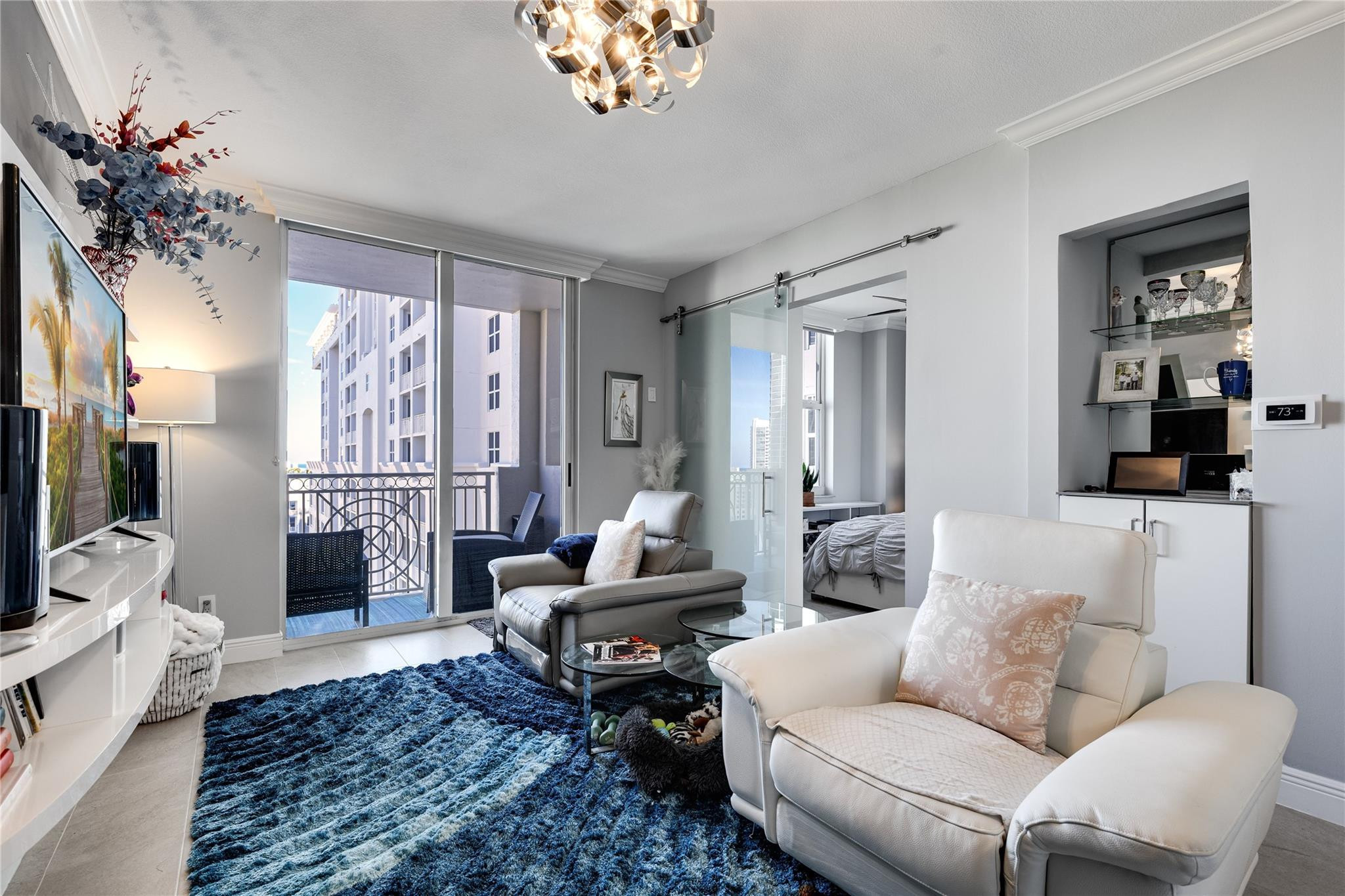 511 SE 5th #2018 Fort Lauderdale, FL 33301