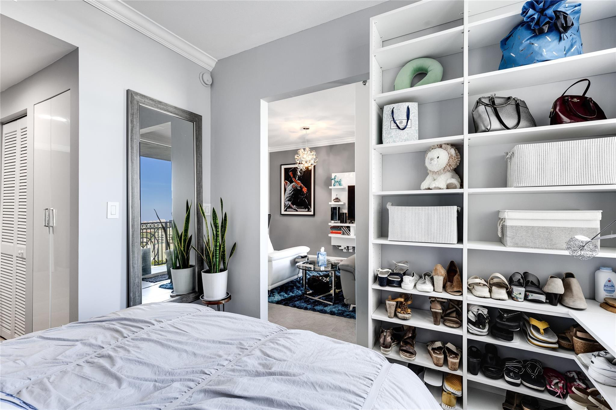 511 SE 5th #2018 Fort Lauderdale, FL 33301