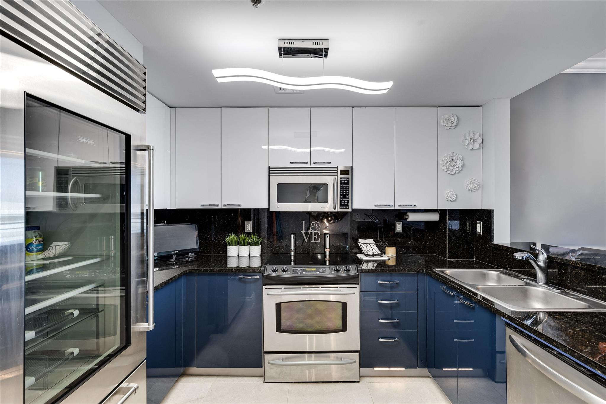 511 SE 5th #2018 Fort Lauderdale, FL 33301