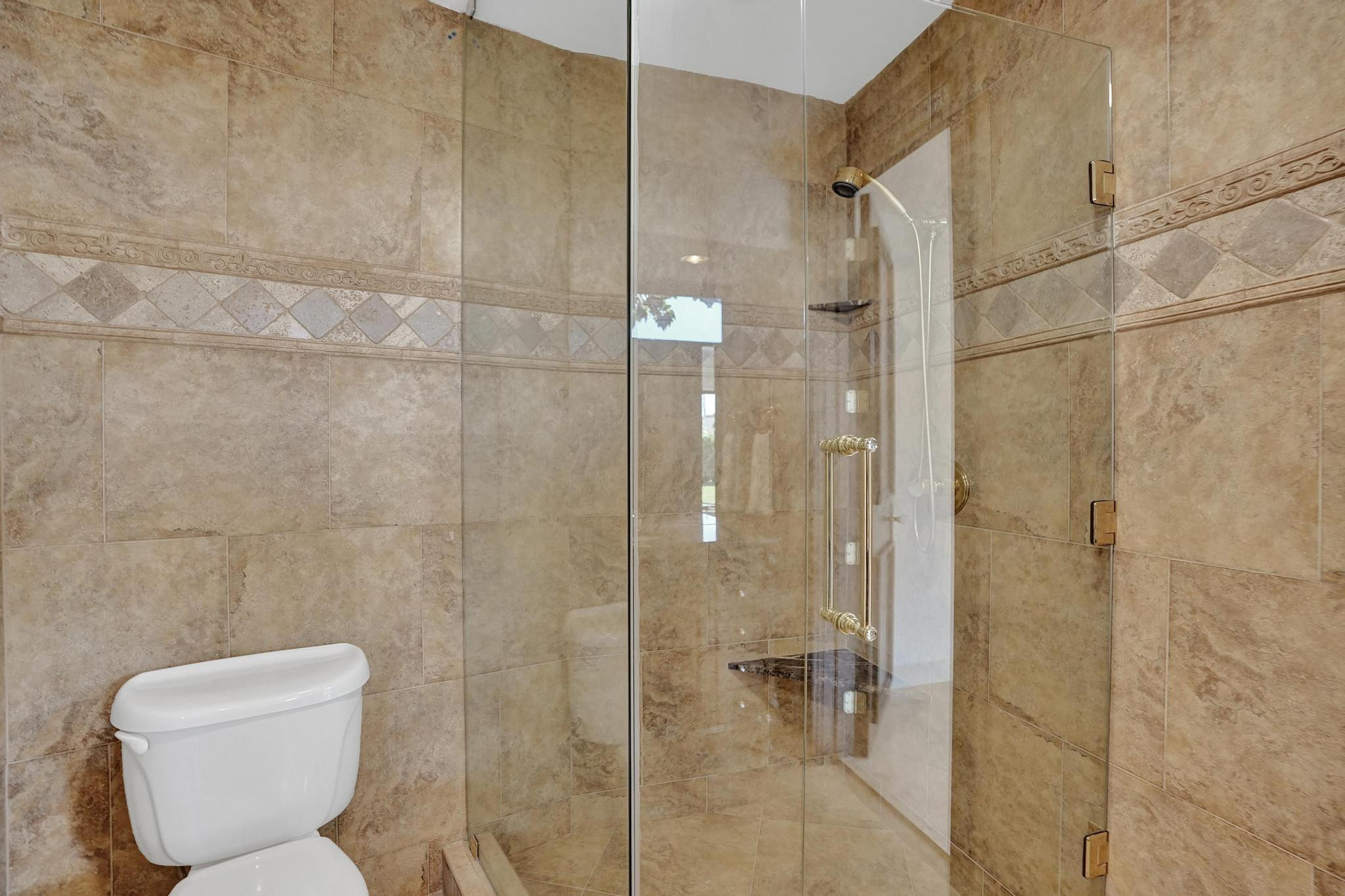 2425 Middle Riv Fort Lauderdale, FL 33305