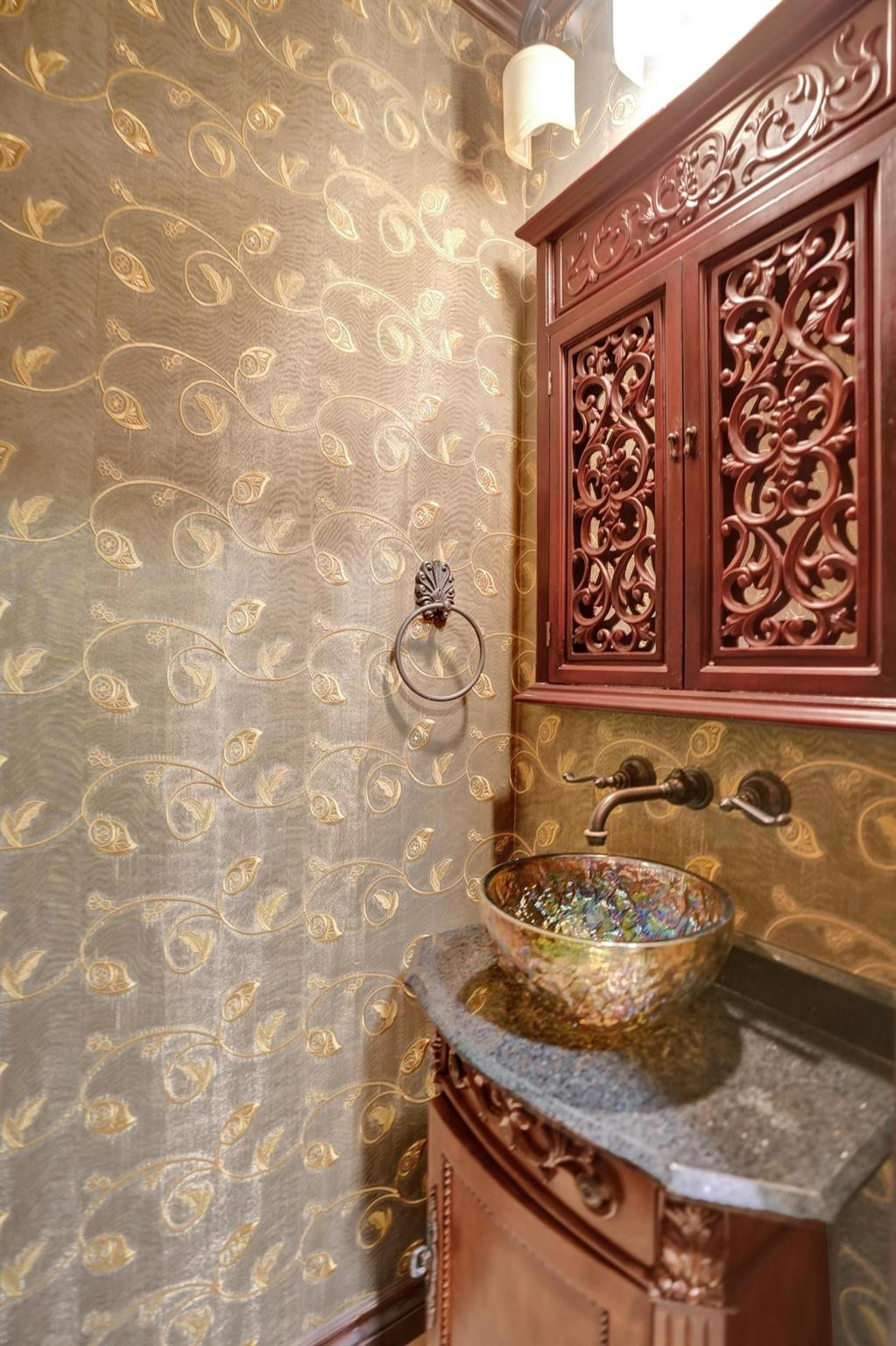 2425 Middle Riv Fort Lauderdale, FL 33305