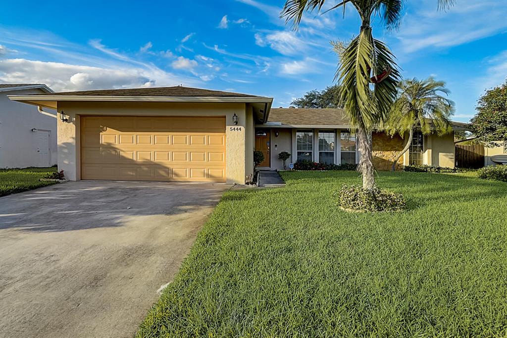 5444 Sandhurst Circle
