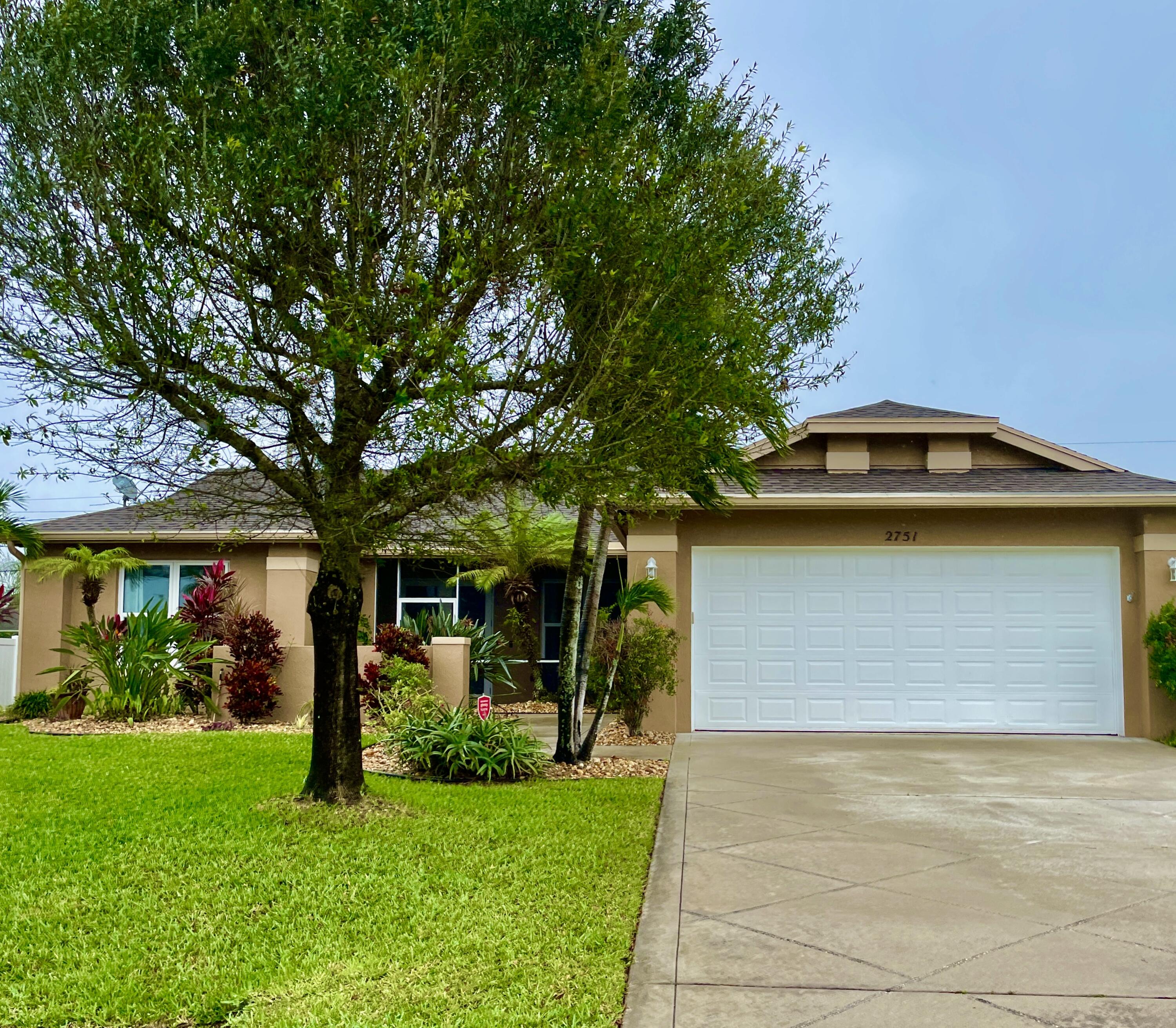 2751 SW Ensenada Terrace