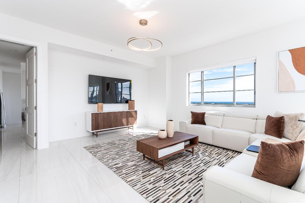 155 E Boca Raton #1103 Boca Raton, FL 33432