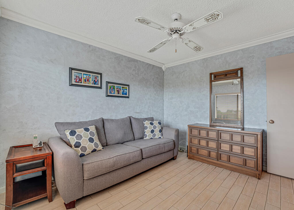 7301 Amberly #407 Delray Beach, FL 33446