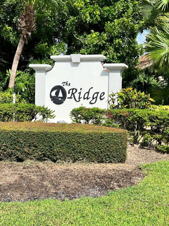 100 Cape Pointe Jupiter, FL 33477
