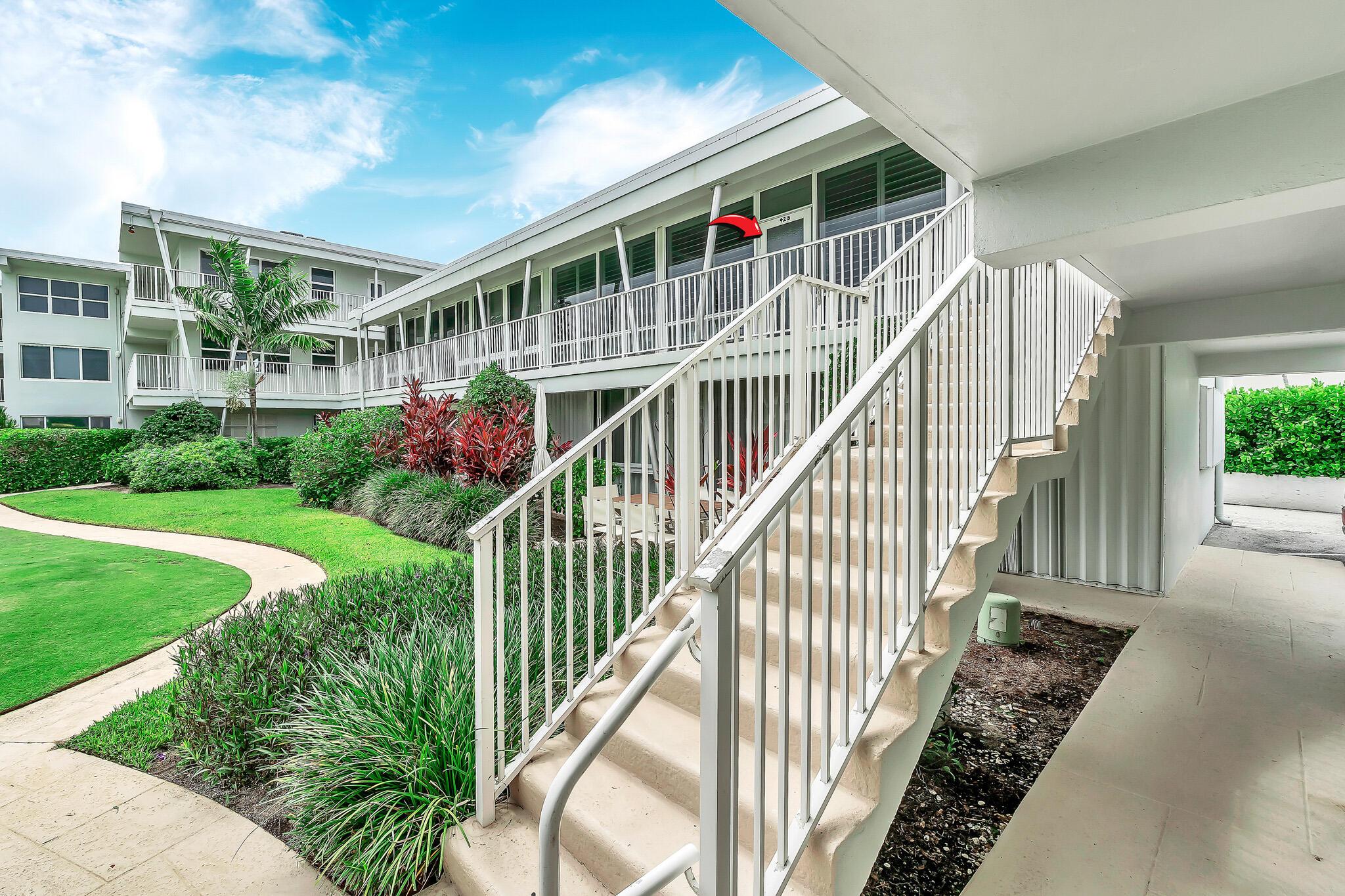 1221 Hillsboro Mile #42b