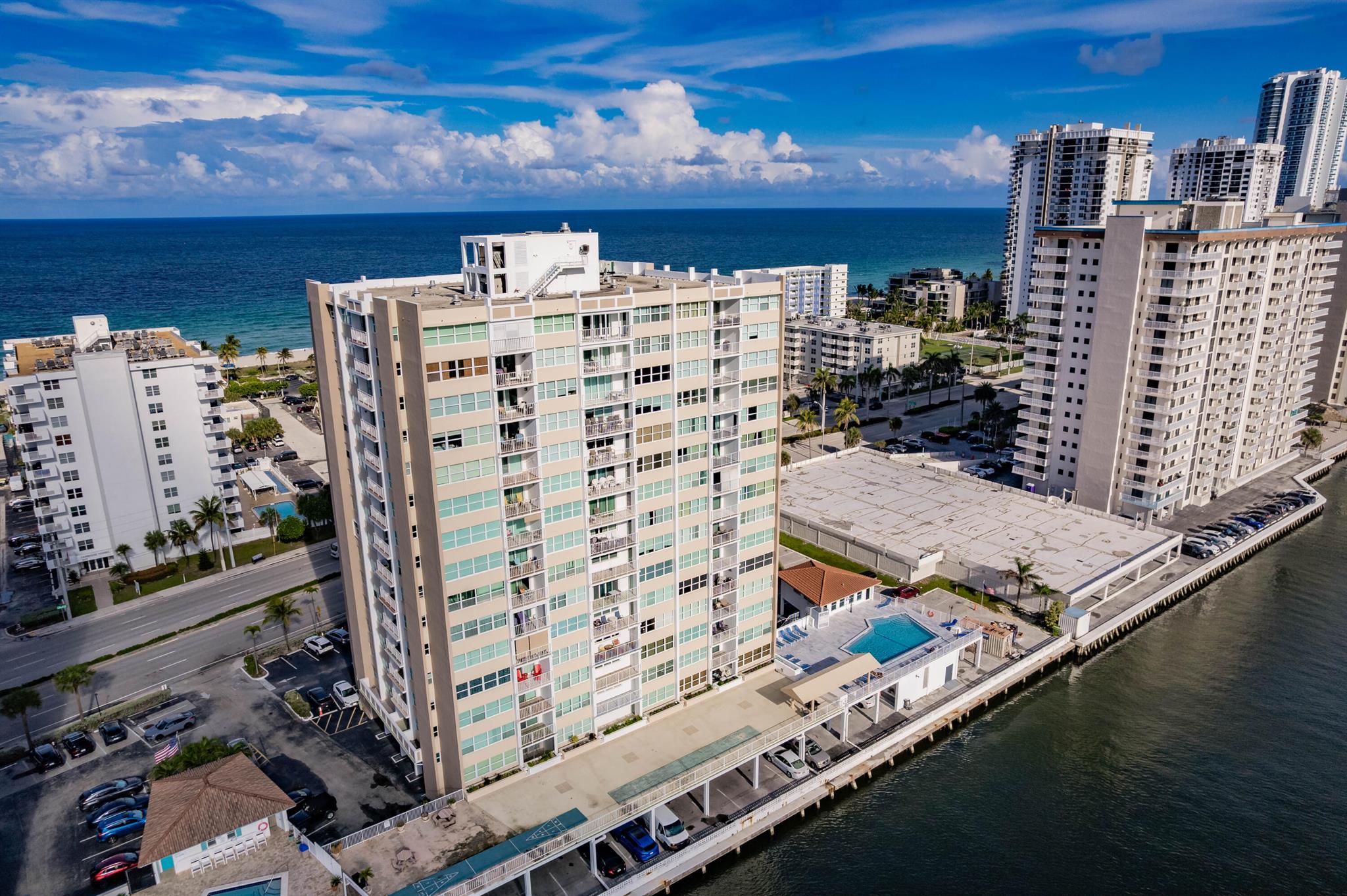1410 S Ocean Dr #1003